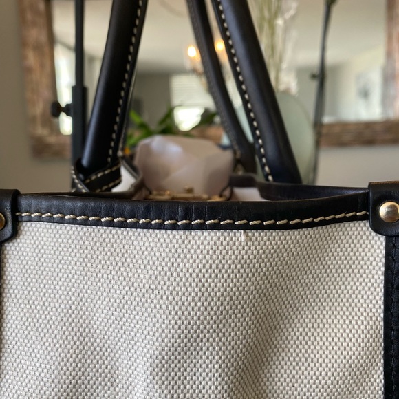 Dooney & Bourke XL Tote (Grey) w/ Silver Hardware. - Picture 12 of 13